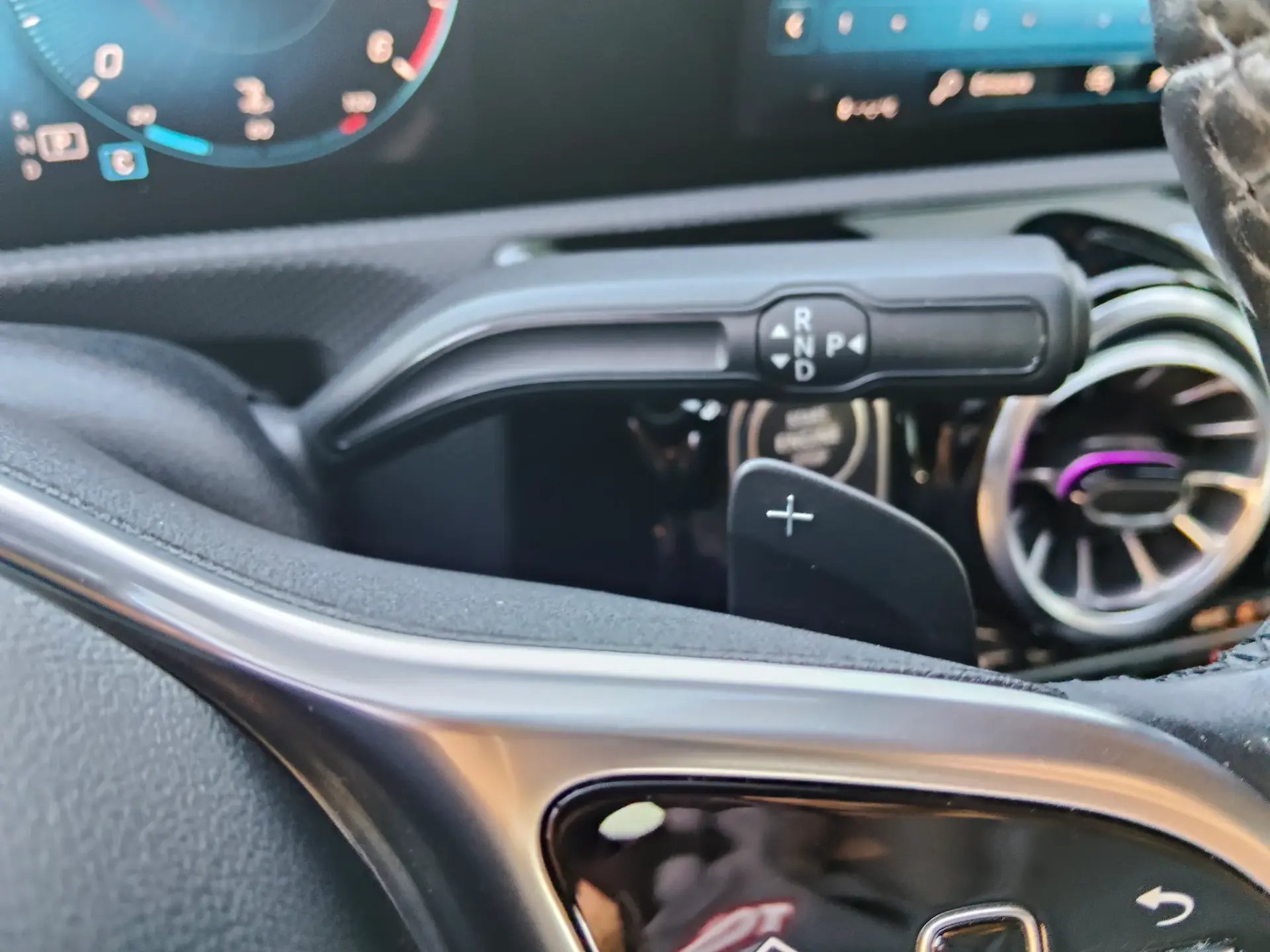 Mercedes-Benz CLA 200 d Progressive Aut. 39