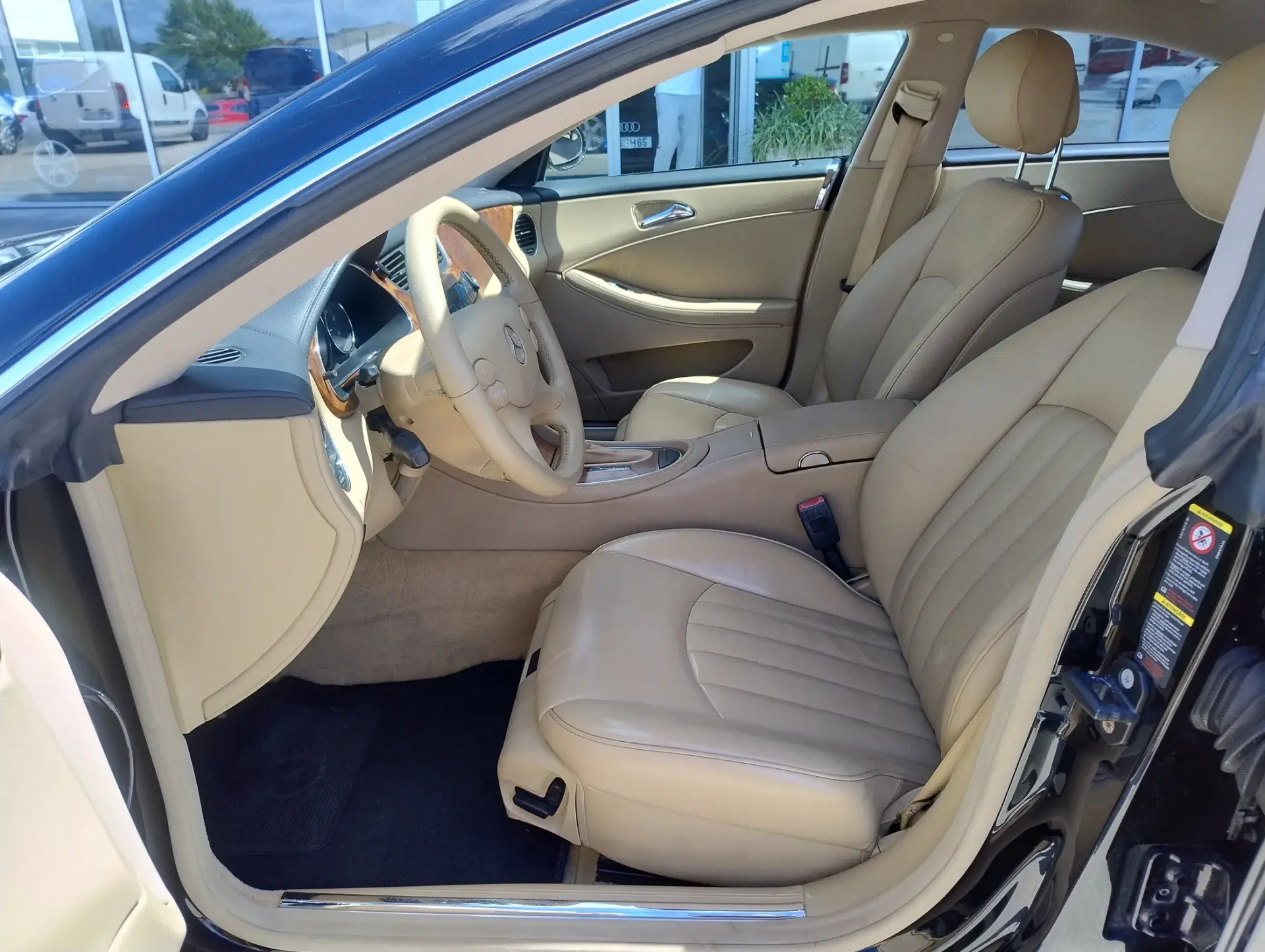 Mercedes-Benz CLS 320 CDi 11