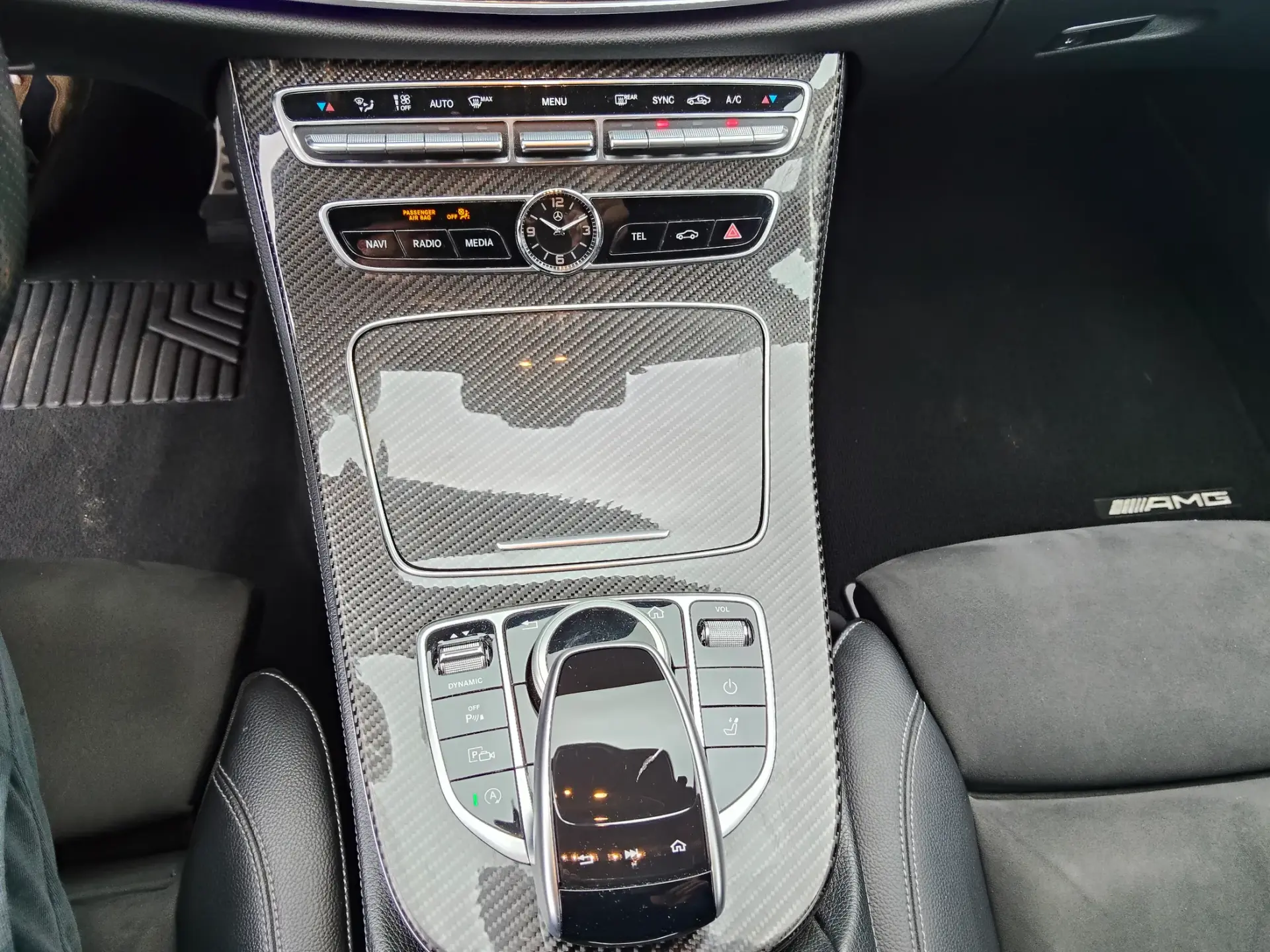 Mercedes-Benz E 220 d AMG Line 29