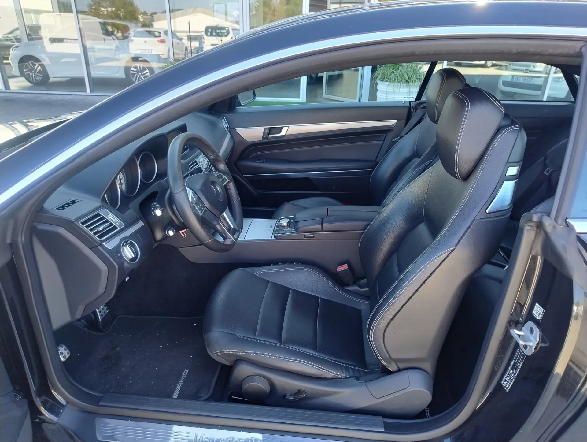 Mercedes-Benz E 250 BlueTEC Auto 11