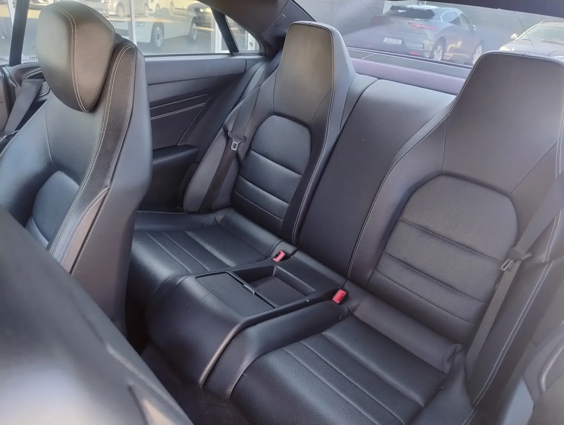 Mercedes-Benz E 250 BlueTEC Auto 14