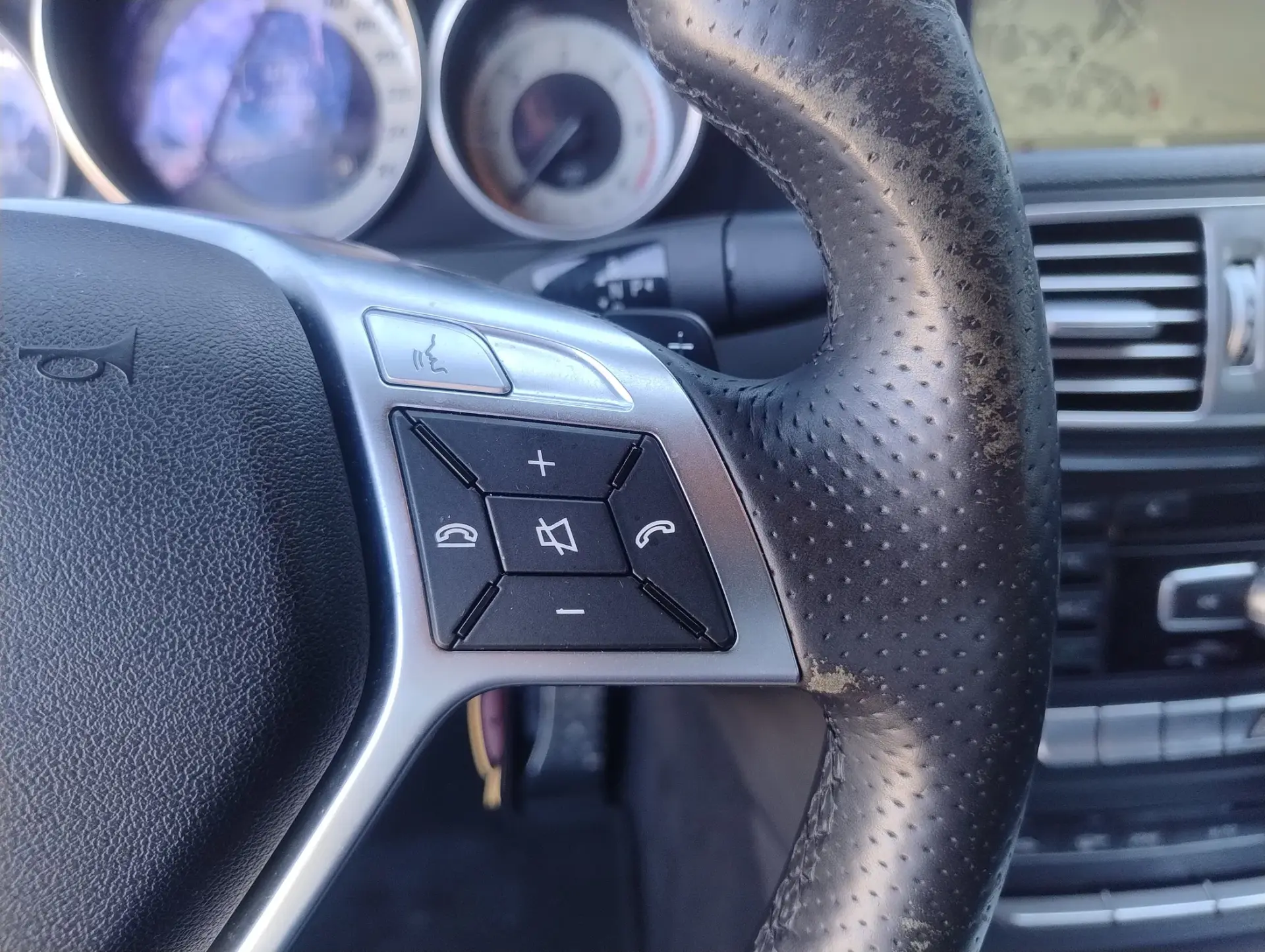 Mercedes-Benz E 250 BlueTEC Auto 28