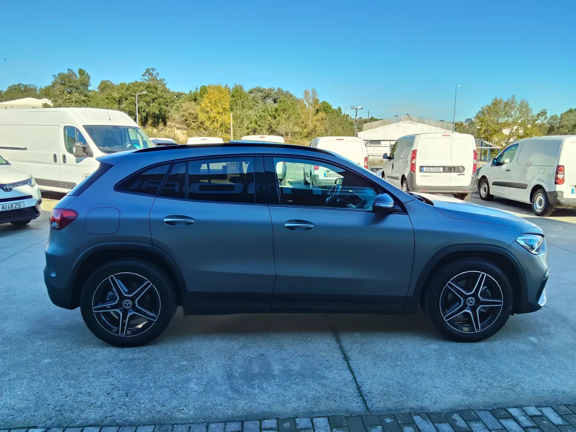 Mercedes-Benz GLA 250 AMG Line 6