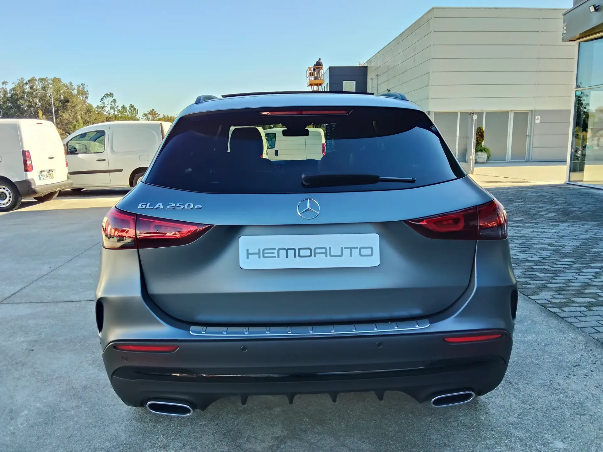 Mercedes-Benz GLA 250 AMG Line 9