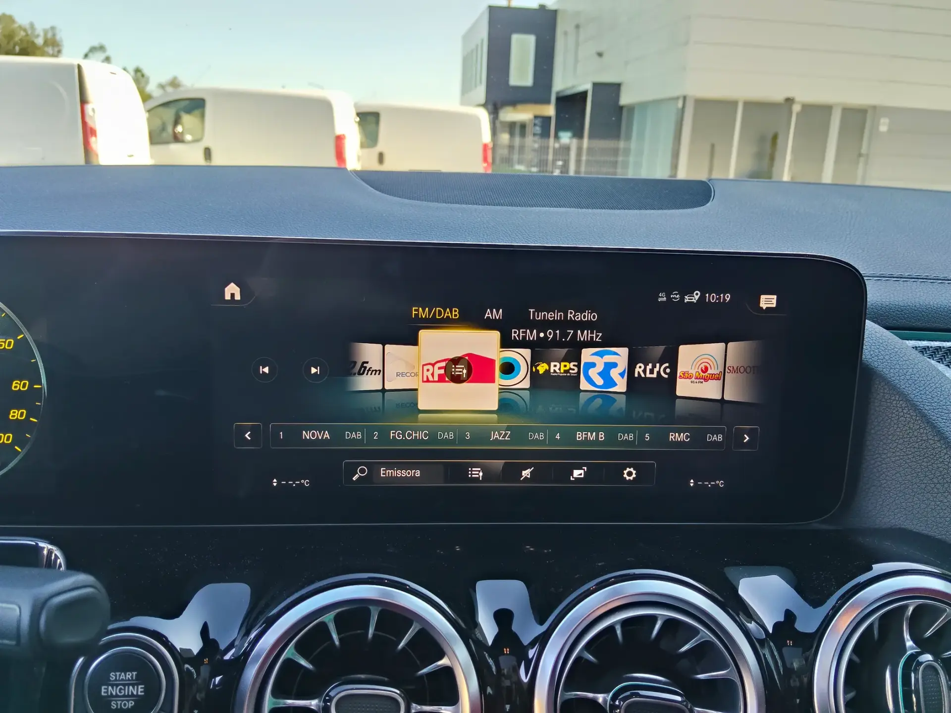 Mercedes-Benz GLA 250 AMG Line 36