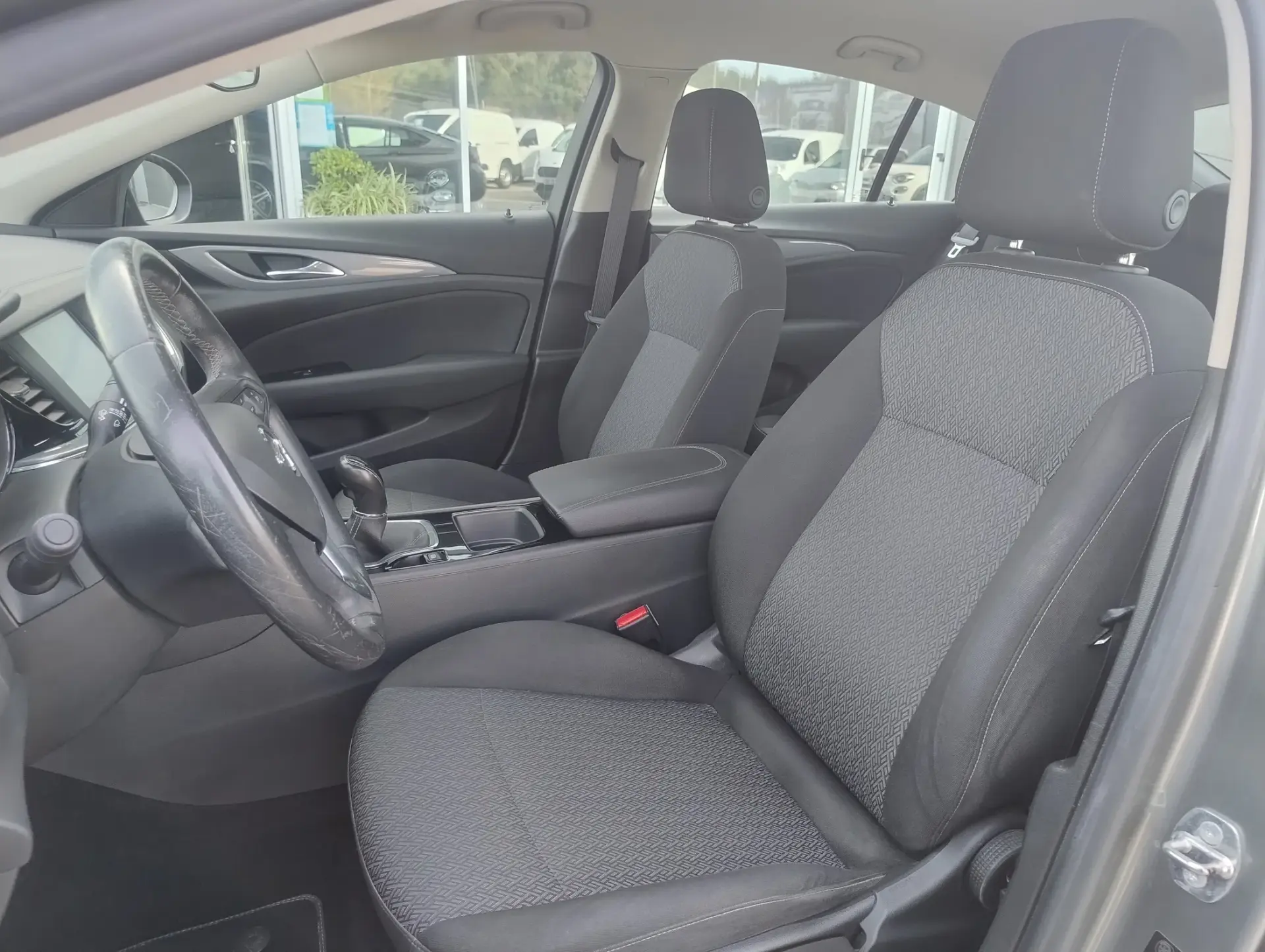 Opel Insignia Grand Sport 1.5 T Business Edition 15