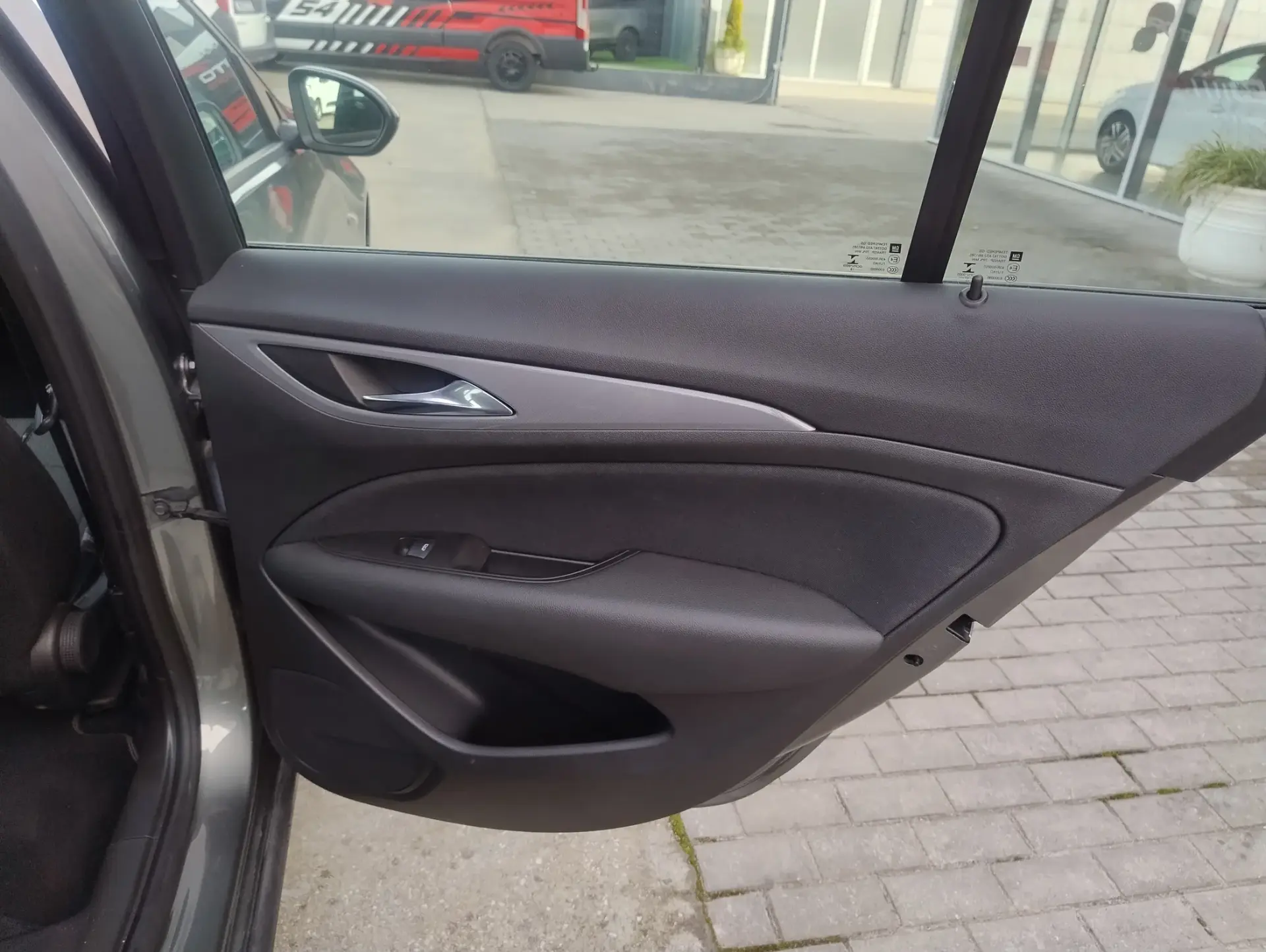 Opel Insignia Grand Sport 1.5 T Business Edition 19