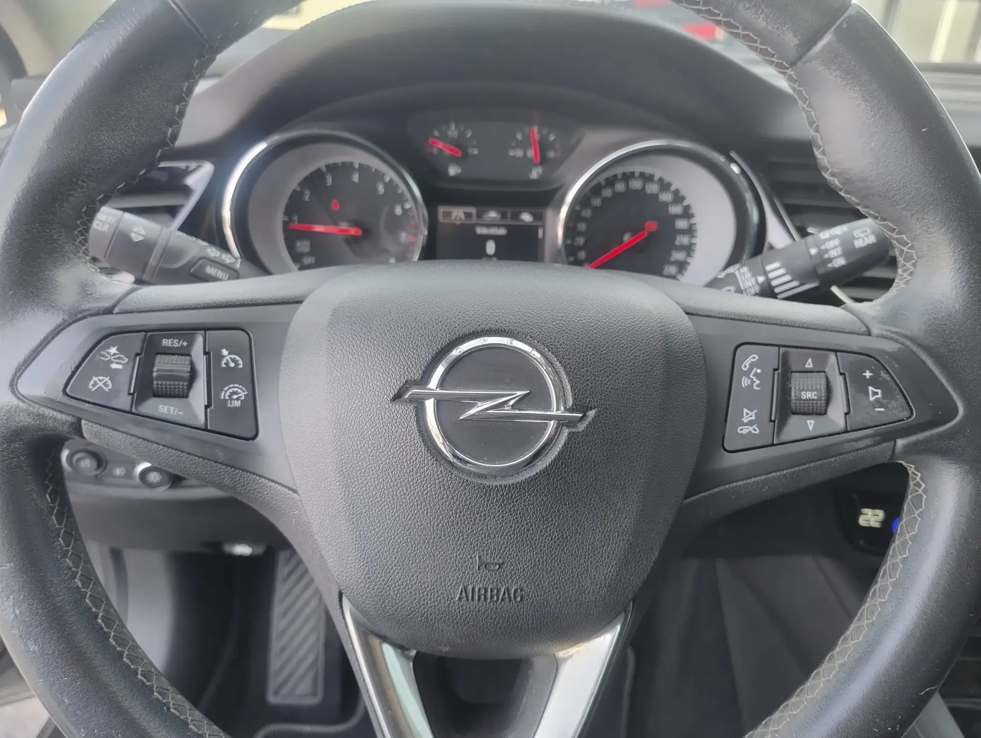 Opel Insignia Grand Sport 1.5 T Business Edition 31