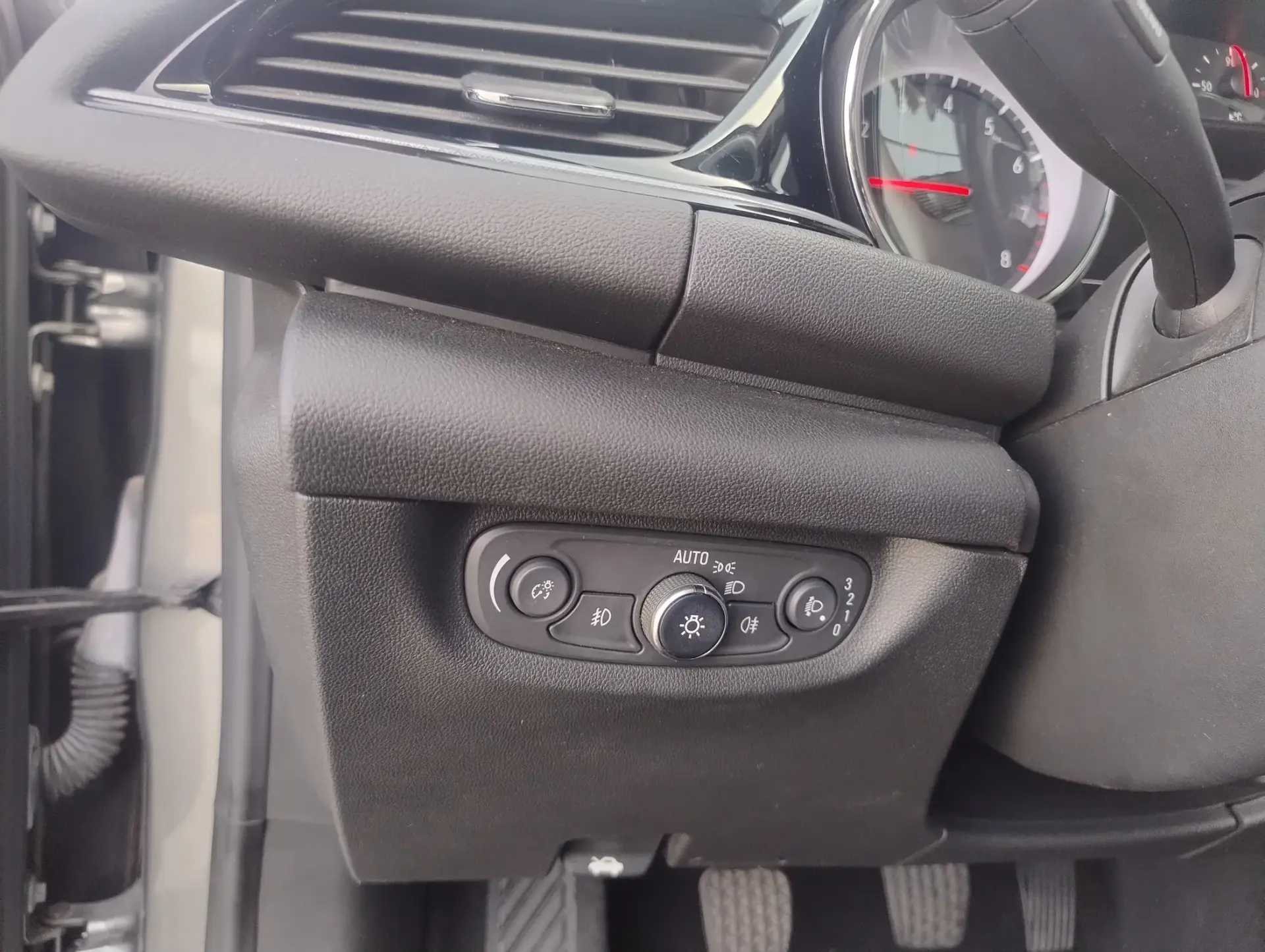 Opel Insignia Grand Sport 1.5 T Business Edition 33