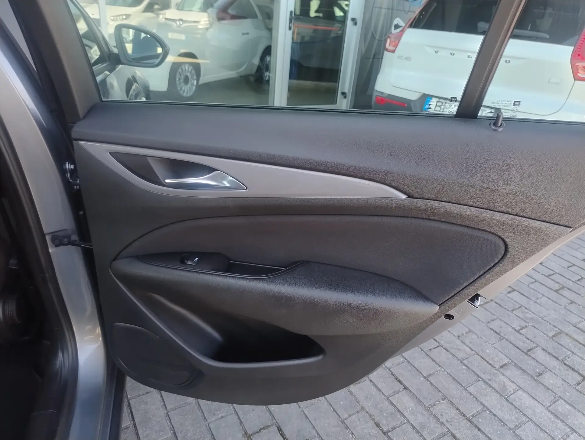 Opel Insignia Sports Tourer 1.6 CDTi Business Edition 18