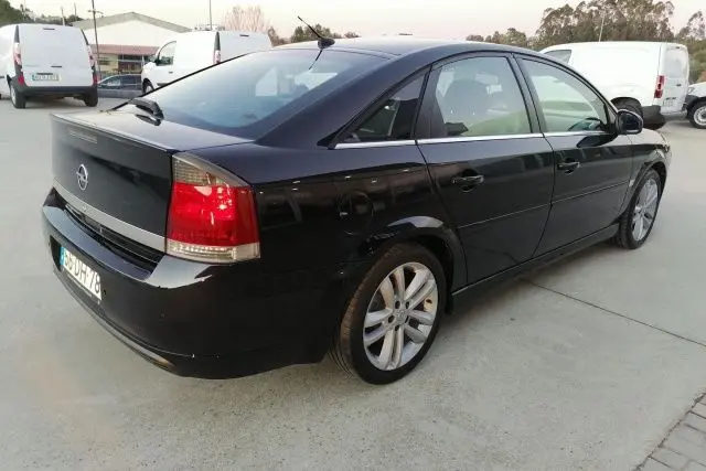 Opel Vectra 1.9 CDTI GTS 6