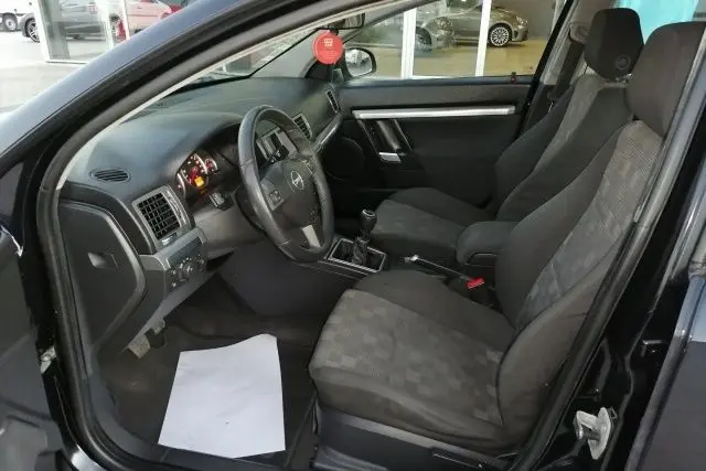 Opel Vectra 1.9 CDTI GTS 11