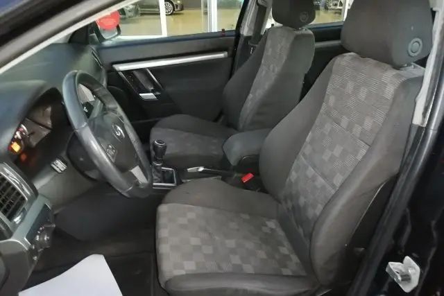 Opel Vectra 1.9 CDTI GTS 19