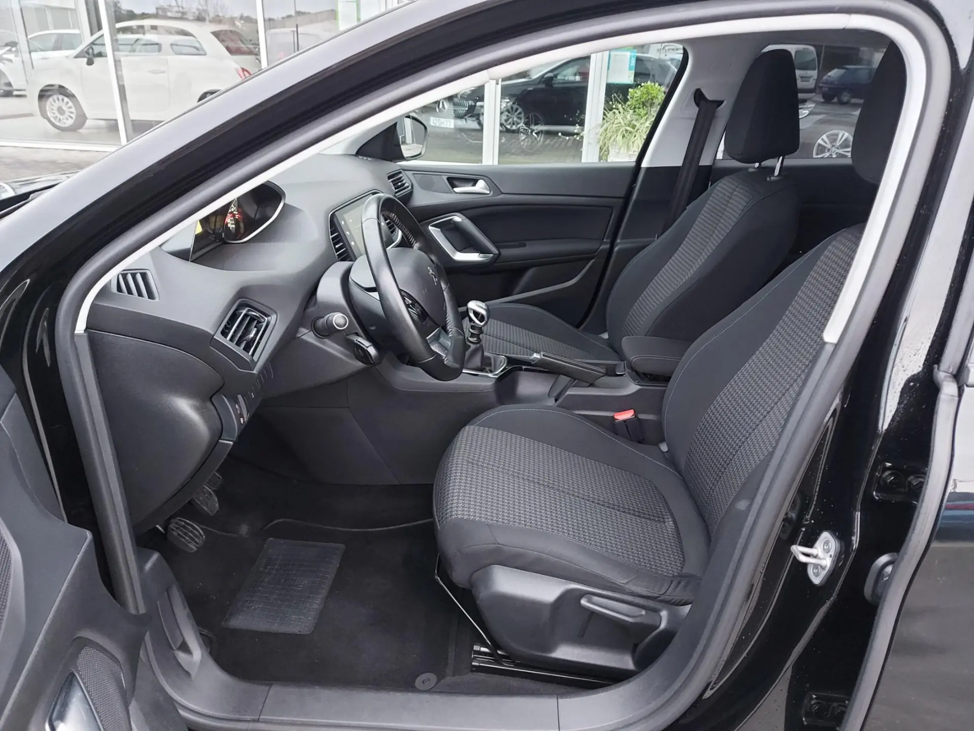 Peugeot 308 1.5 BlueHDi Style 11