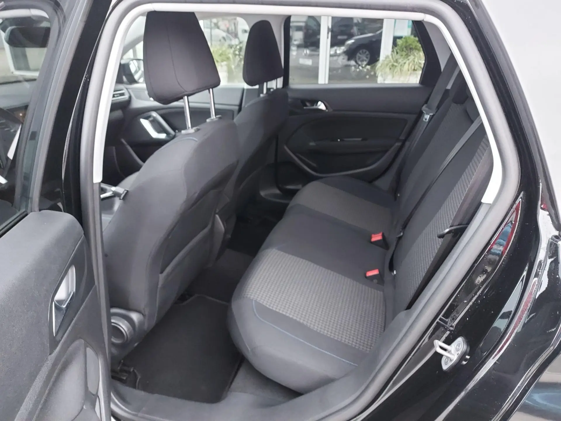 Peugeot 308 1.5 BlueHDi Style 12