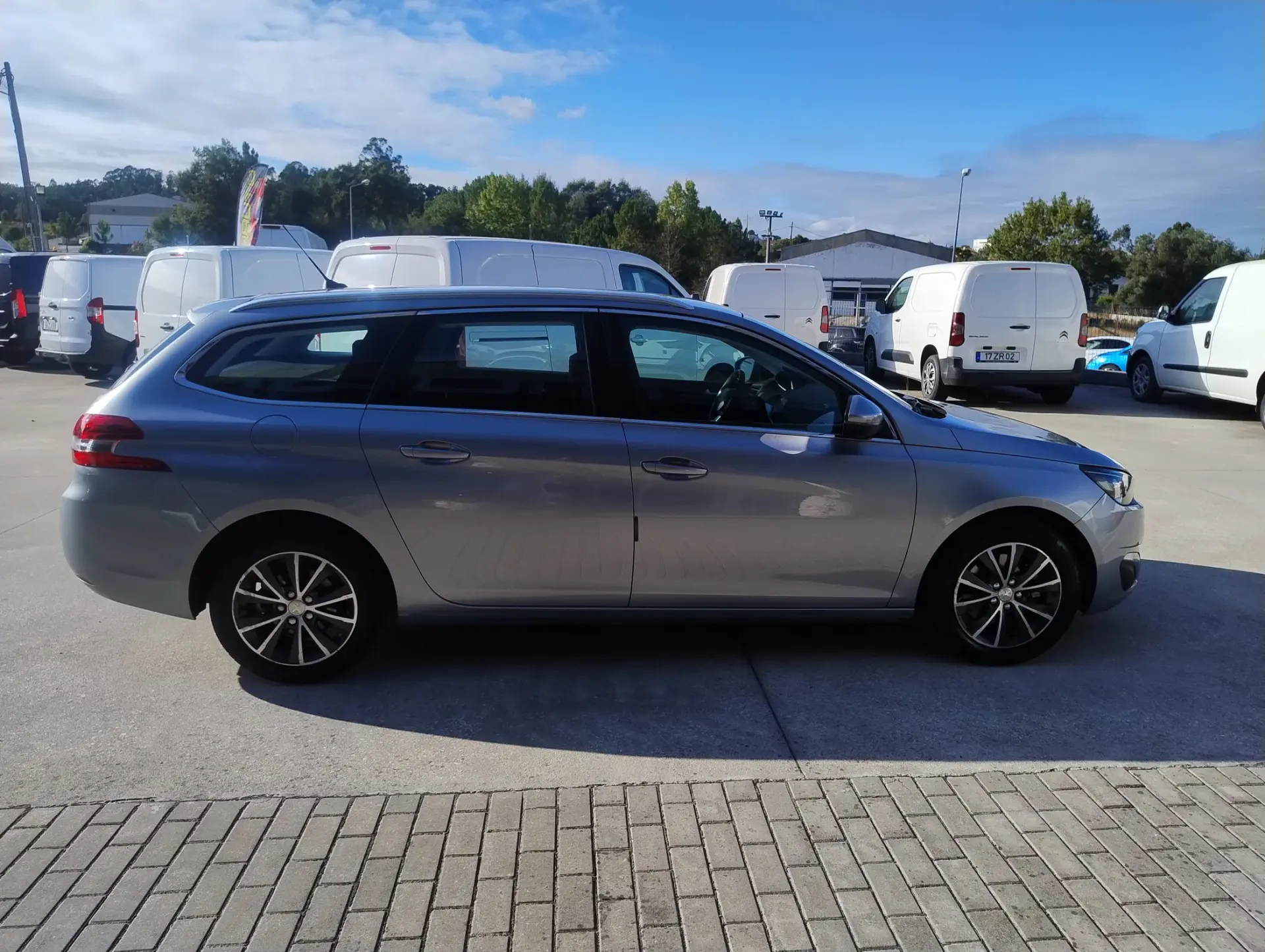 Peugeot 308 SW 2.0 BlueHDi Allure 6