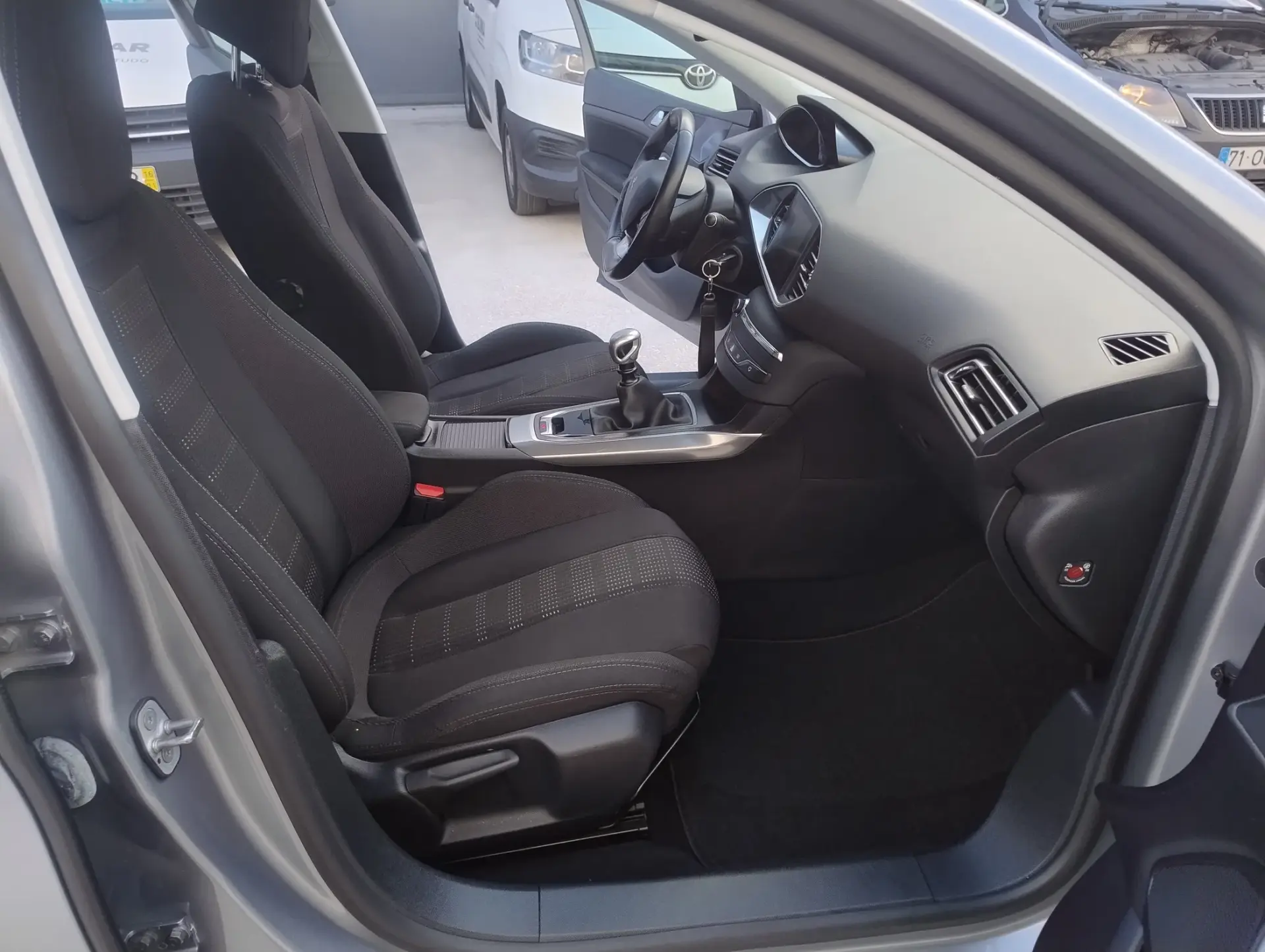 Peugeot 308 SW 2.0 BlueHDi Allure 20