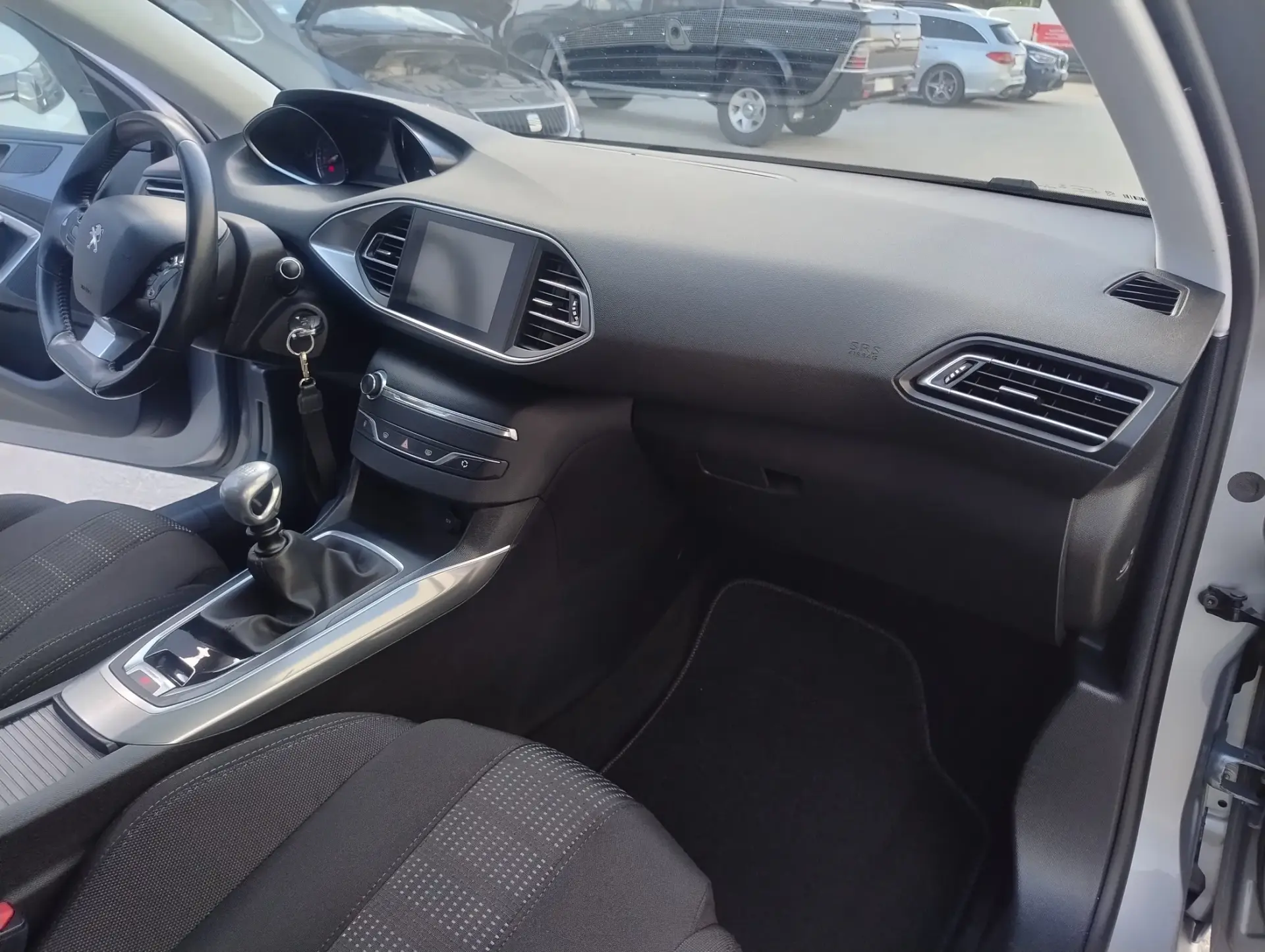 Peugeot 308 SW 2.0 BlueHDi Allure 21