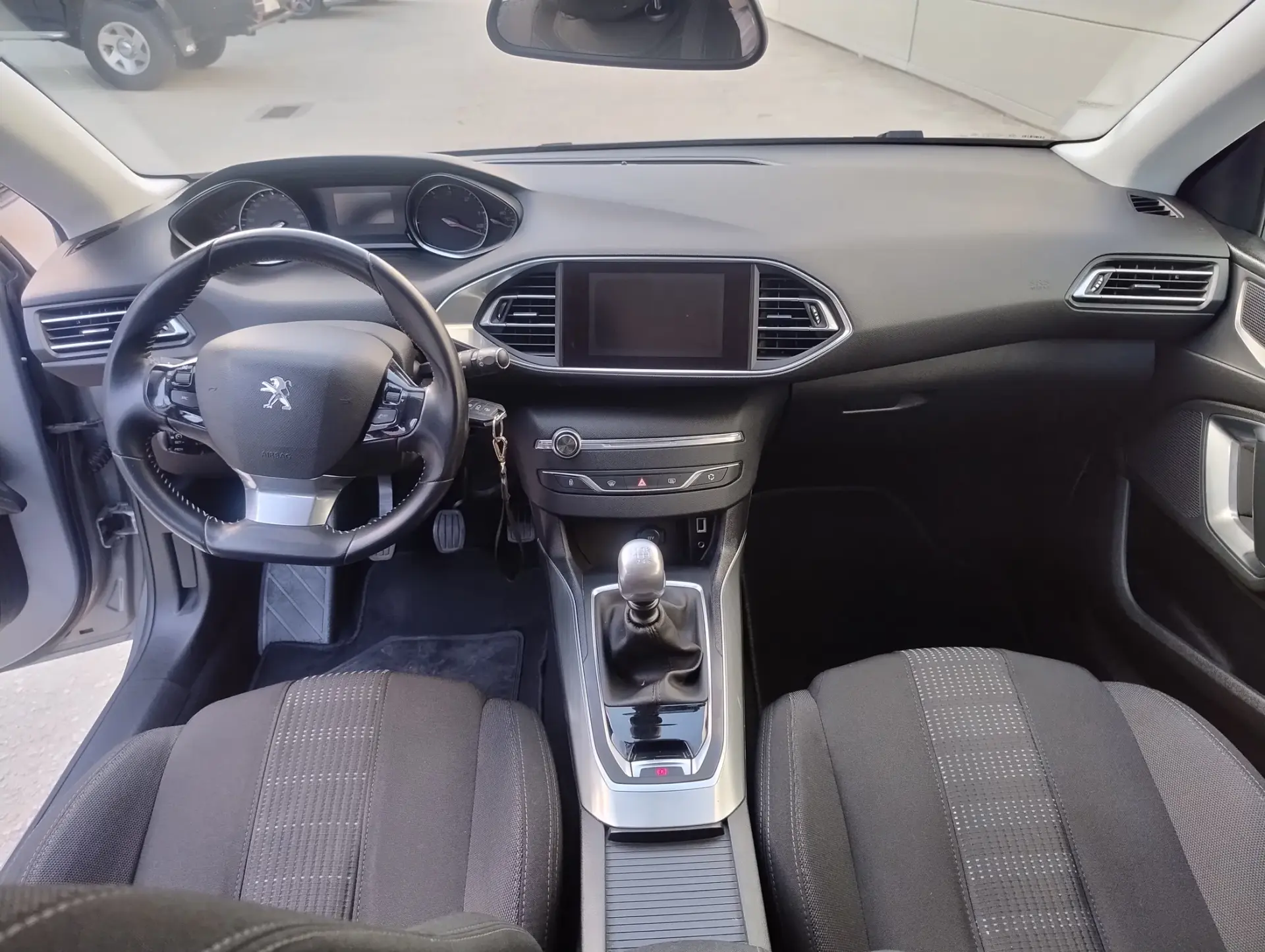 Peugeot 308 SW 2.0 BlueHDi Allure 23