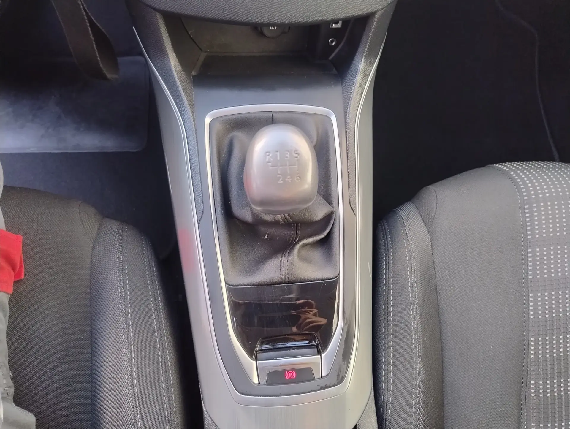 Peugeot 308 SW 2.0 BlueHDi Allure 25