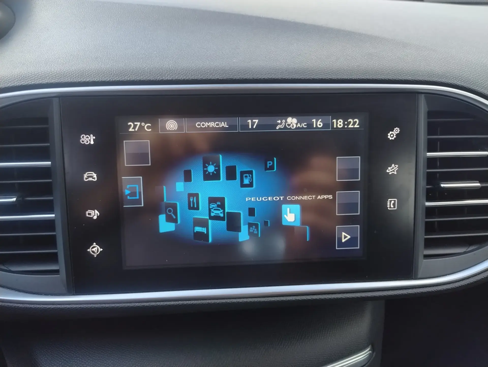 Peugeot 308 SW 2.0 BlueHDi Allure 28