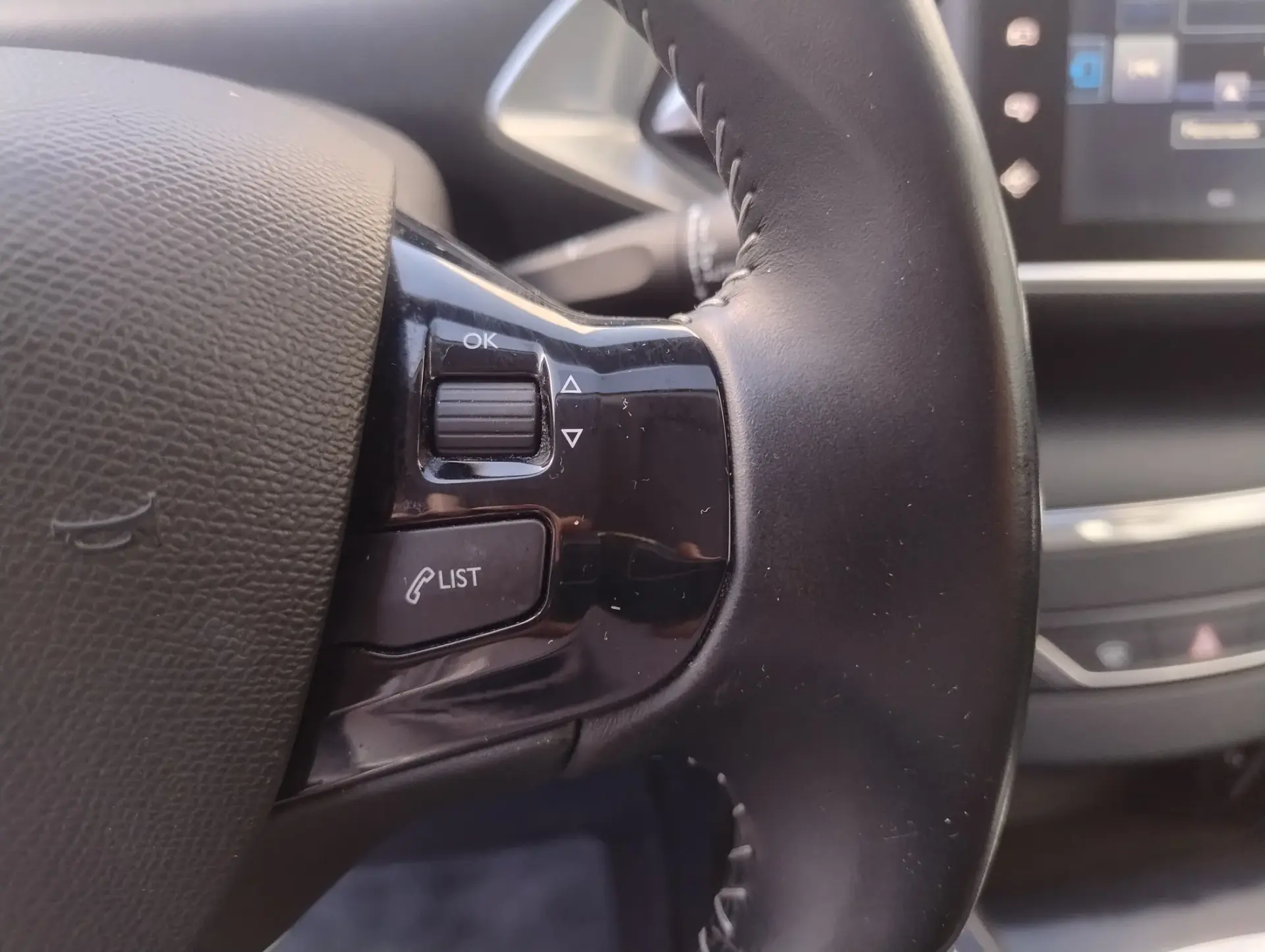 Peugeot 308 SW 2.0 BlueHDi Allure 32