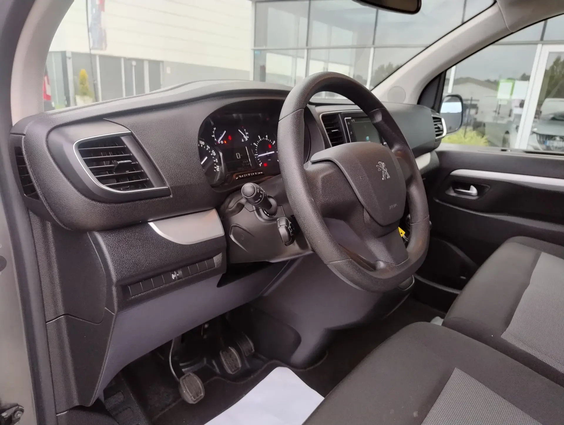 Peugeot Traveller 1.5 BlueHDi L2H1 Active Standard 14