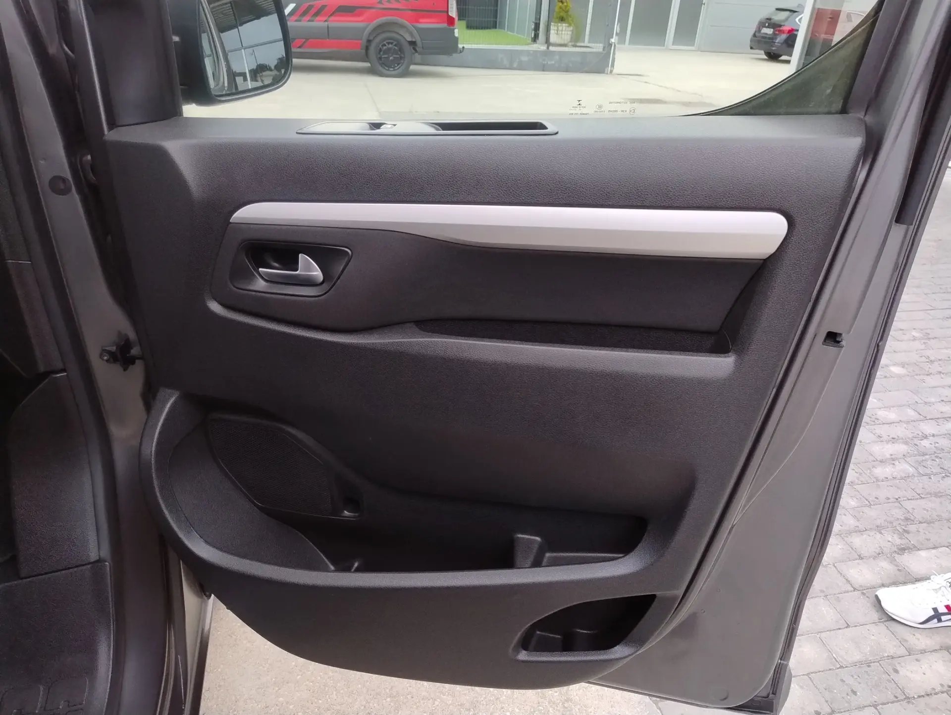 Peugeot Traveller 1.5 BlueHDi L2H1 Active Standard 22