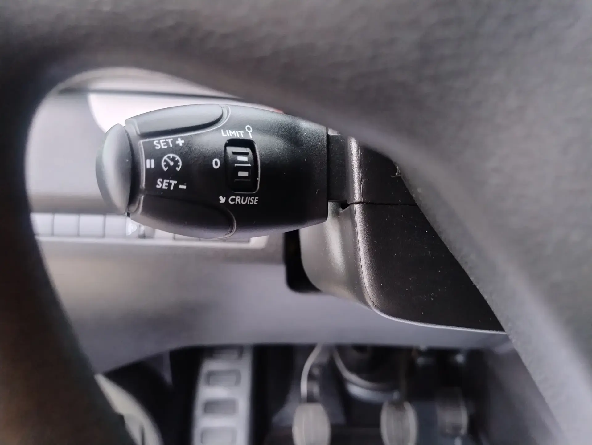 Peugeot Traveller 1.5 BlueHDi L2H1 Active Standard 32