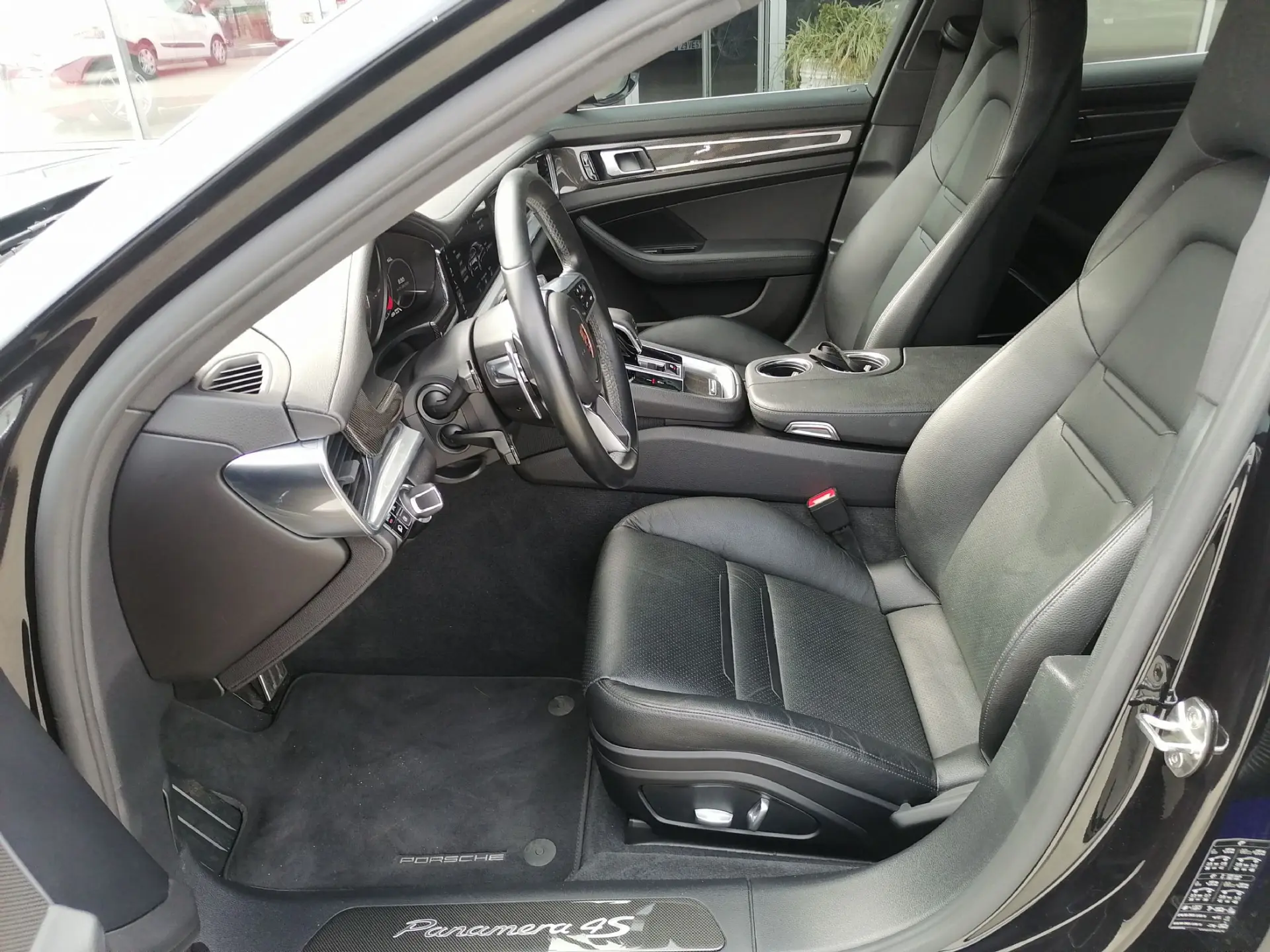 Porsche Panamera 4S 16