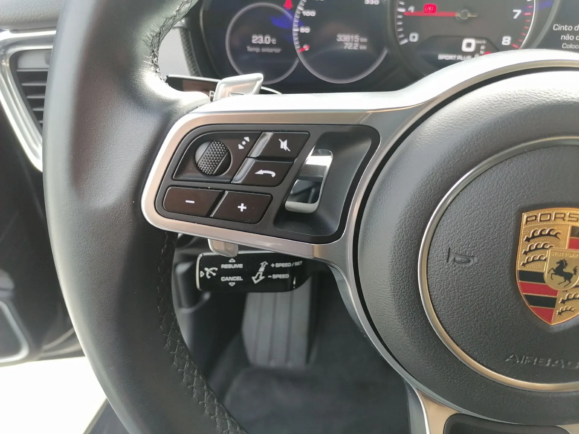 Porsche Panamera 4S 23