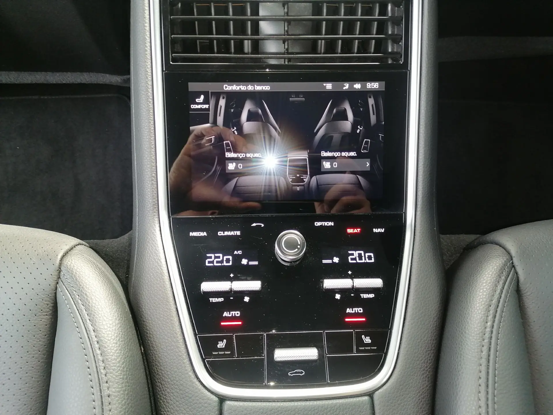 Porsche Panamera 4S 31