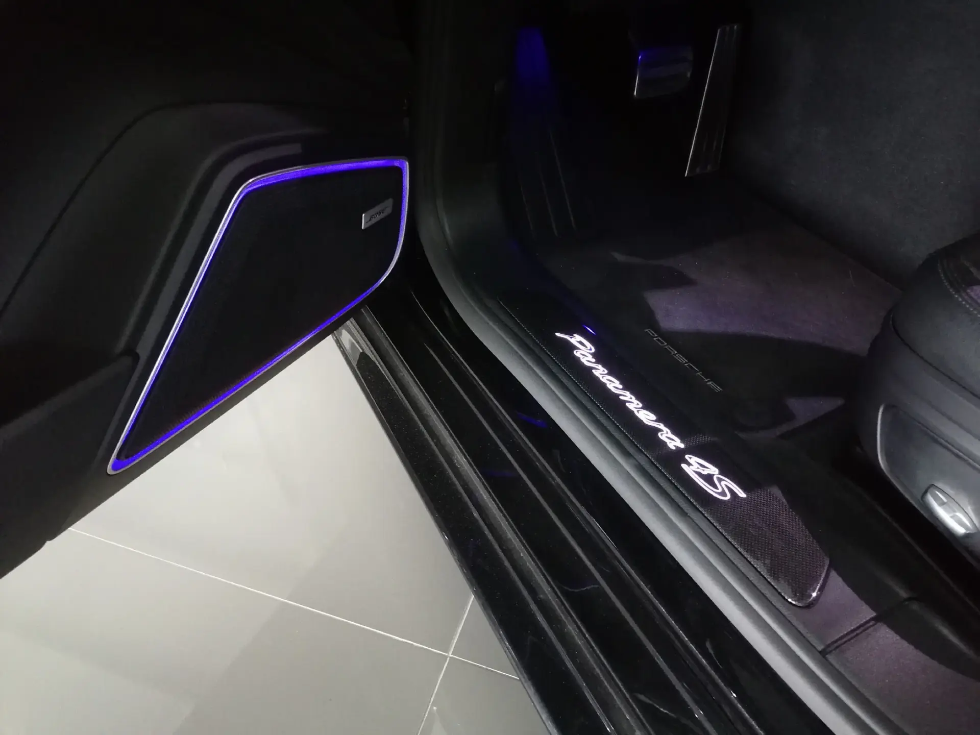 Porsche Panamera 4S 49