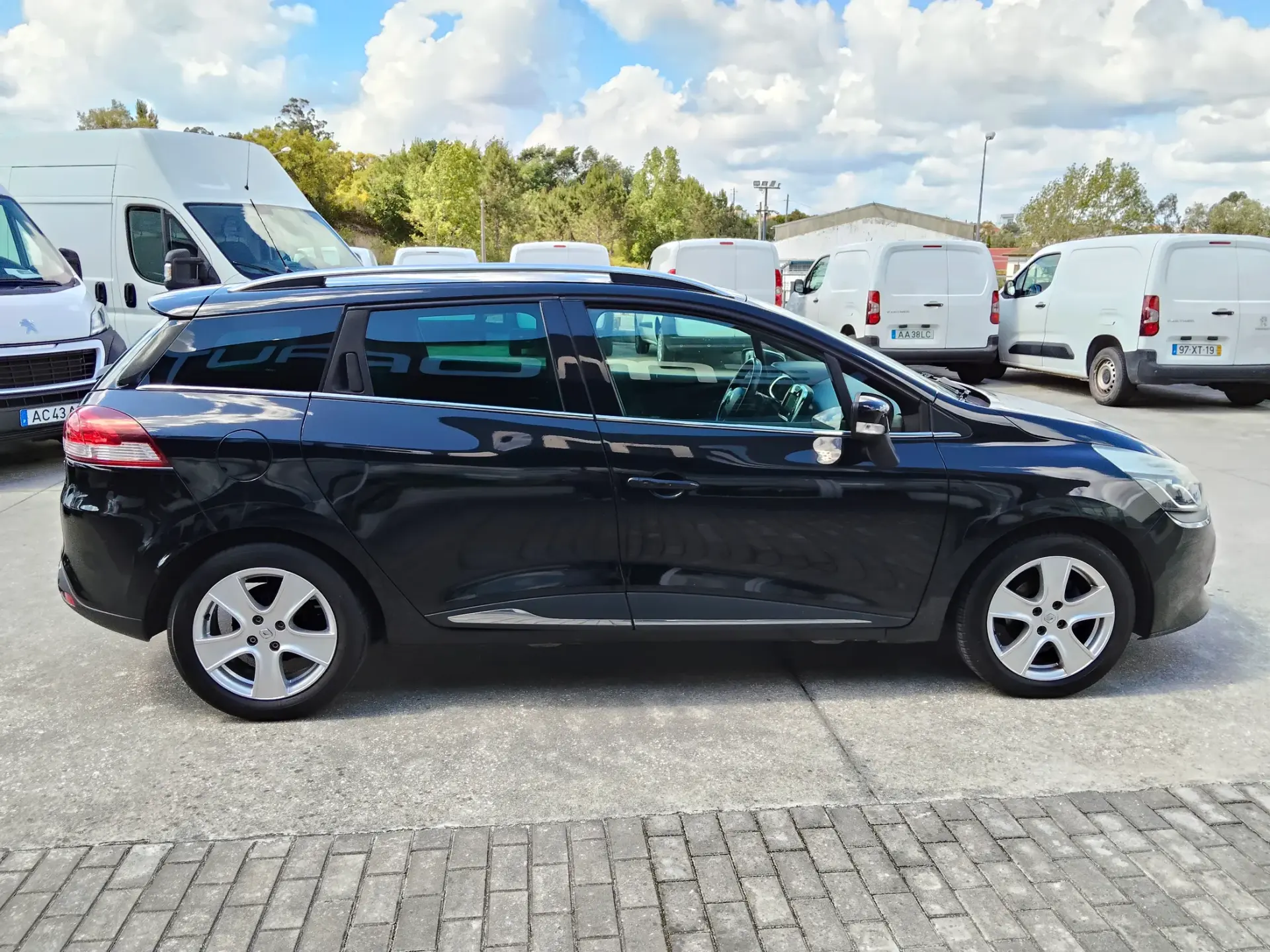 Renault Clio Sport Tourer 1.5 dCi Dynamique S 6