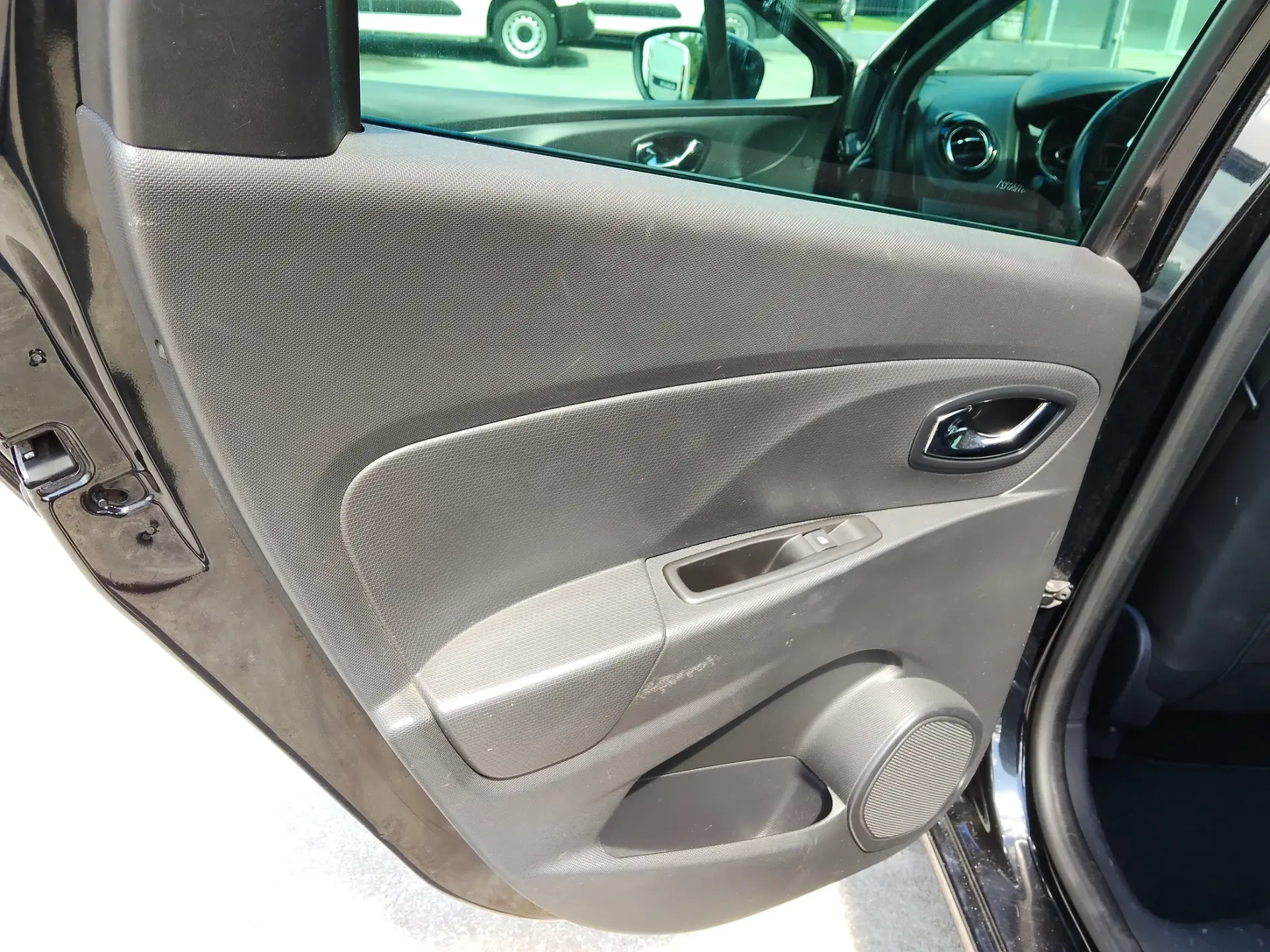 Renault Clio Sport Tourer 1.5 dCi Dynamique S 15