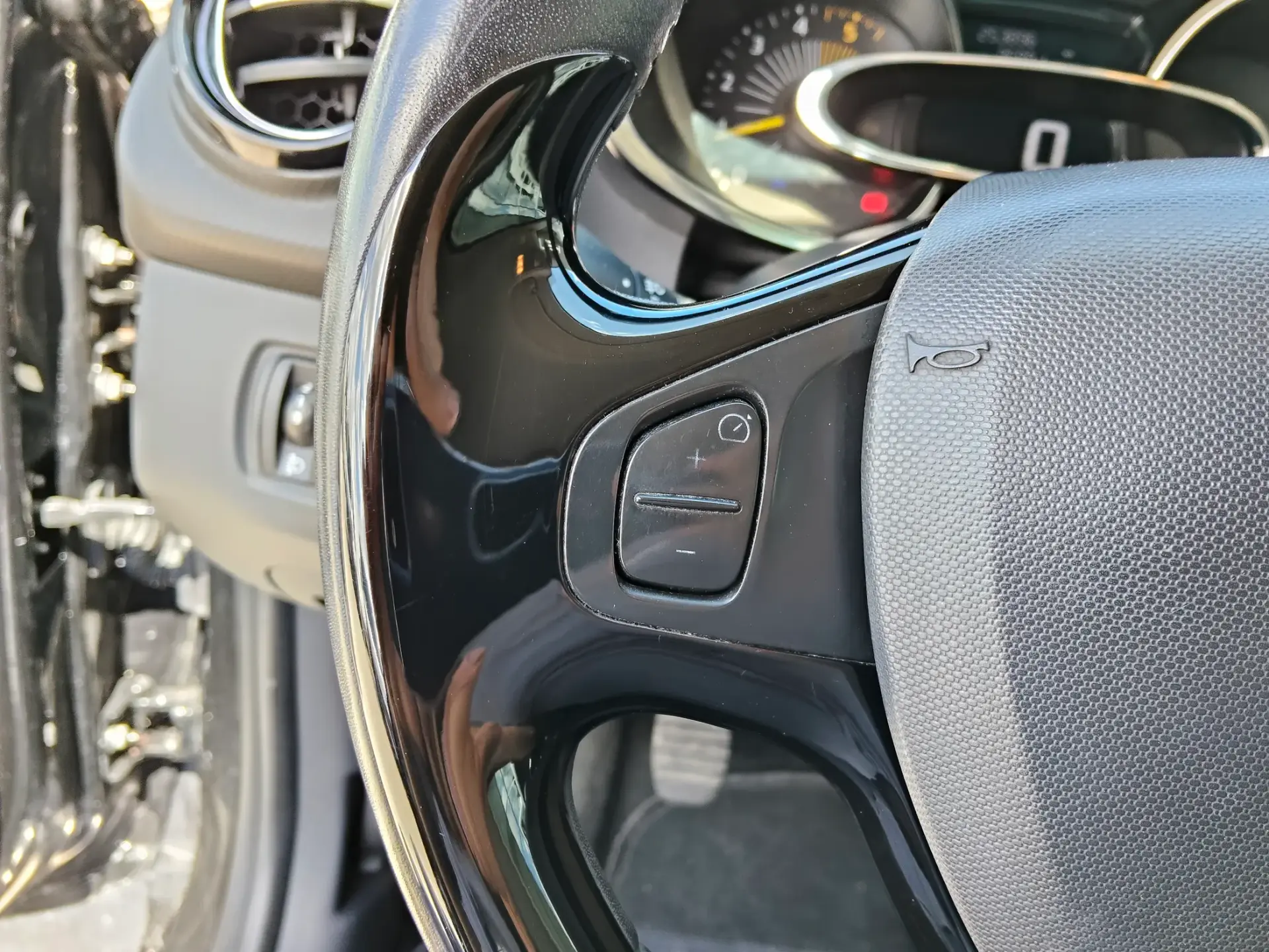 Renault Clio Sport Tourer 1.5 dCi Dynamique S 27