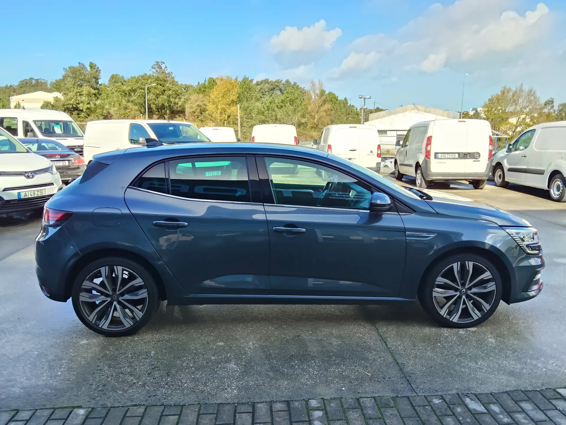 Renault Mégane 1.5 Blue dCi Intens 6