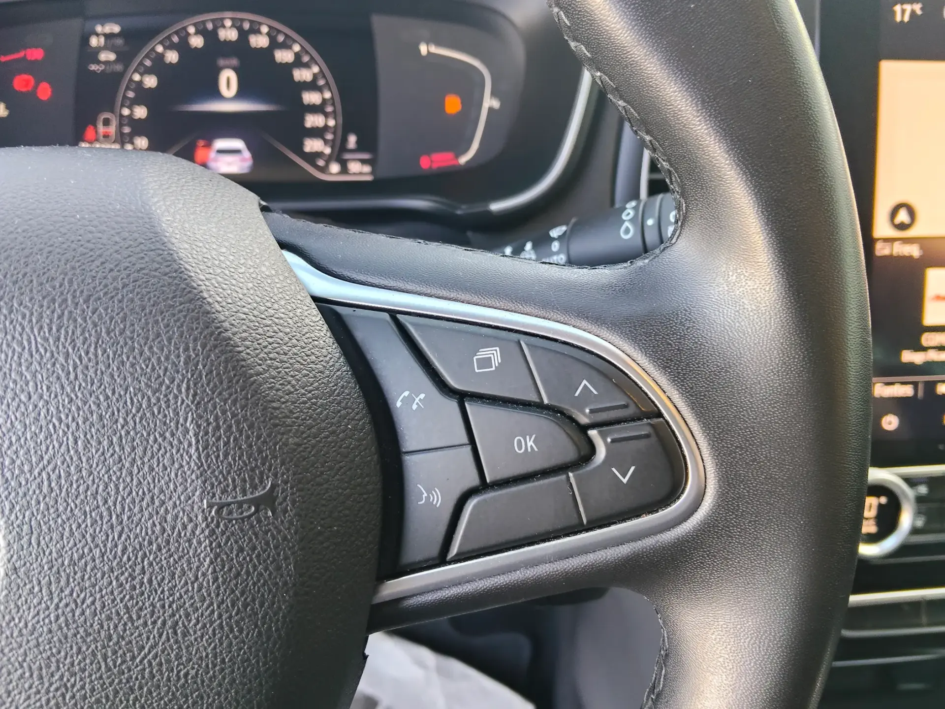 Renault Mégane 1.5 Blue dCi Intens 32