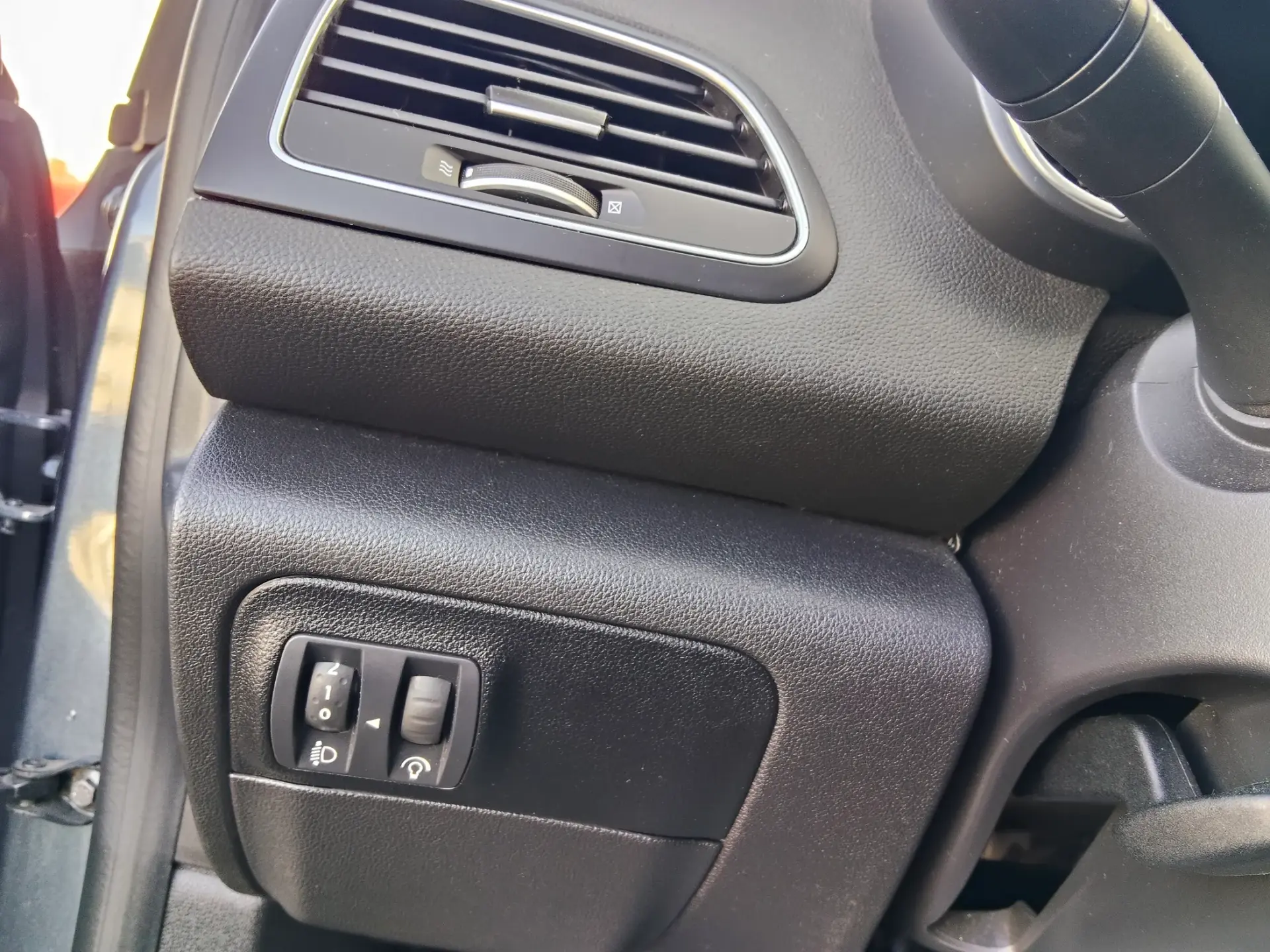 Renault Mégane 1.5 Blue dCi Intens 34