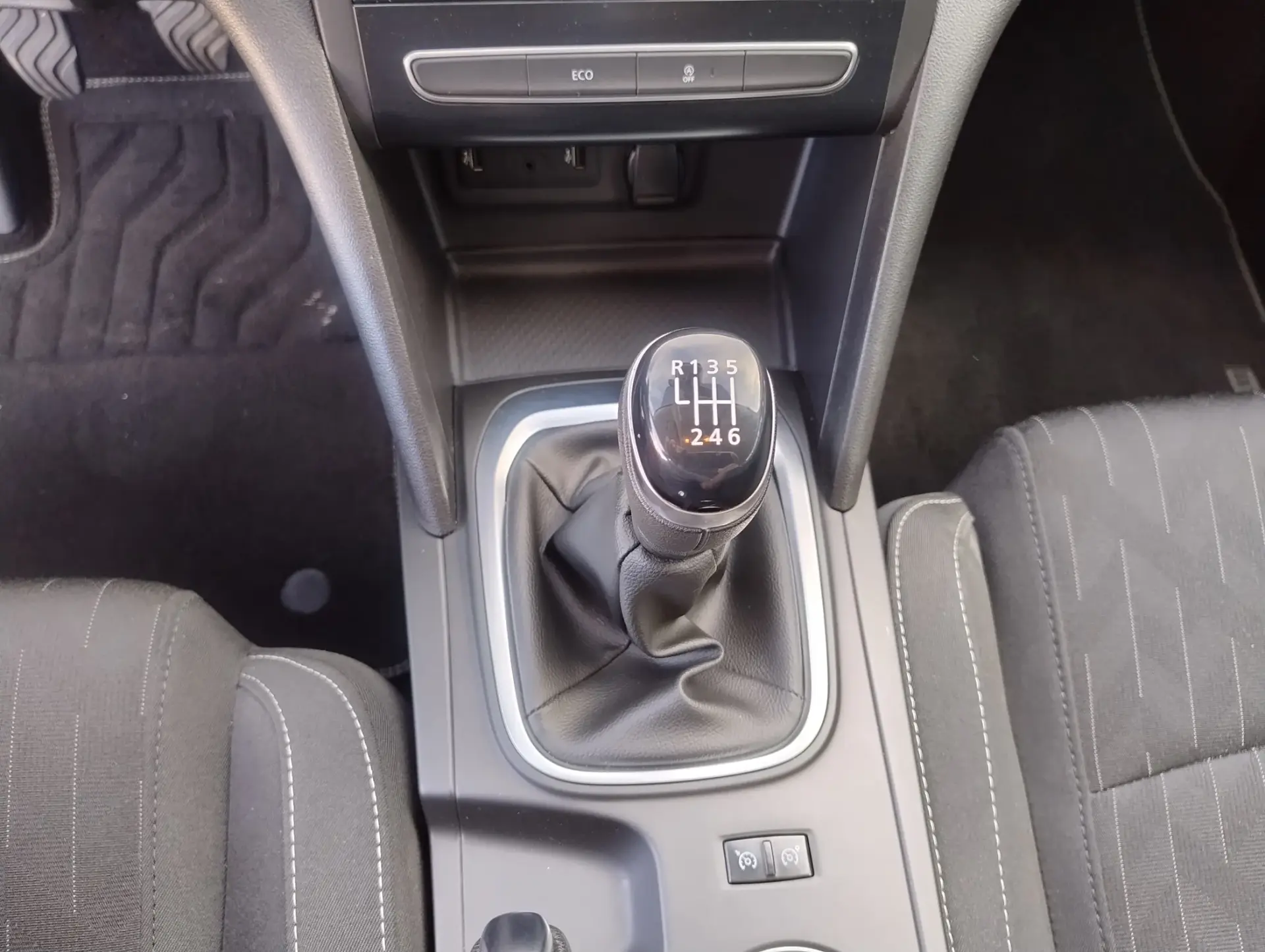 Renault Mégane Sport Tourer 1.5 Blue dCi Limited 27