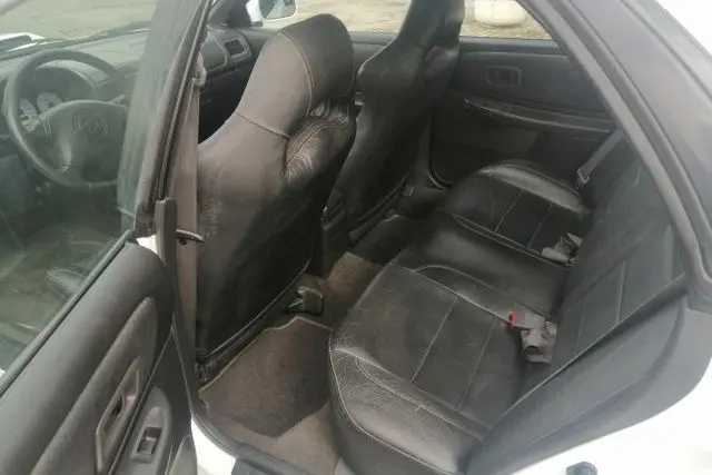 Subaru Impreza 2.0 Turbo GT AWD 12