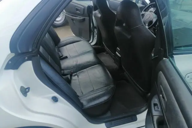 Subaru Impreza 2.0 Turbo GT AWD 13