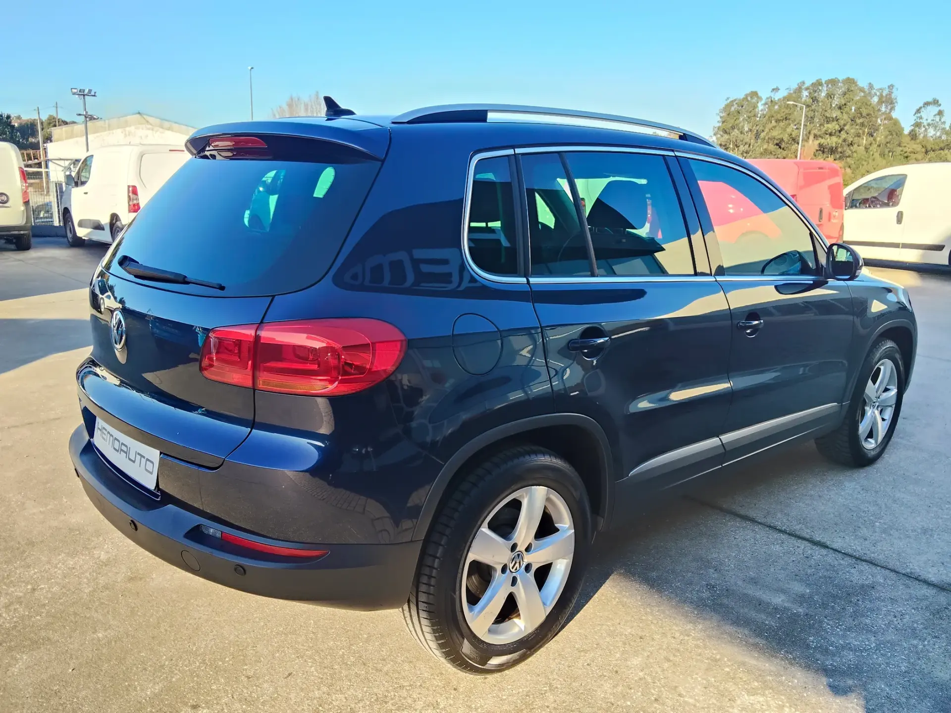 Volkswagen Tiguan 1.4 TSi Sport BlueMotion 7