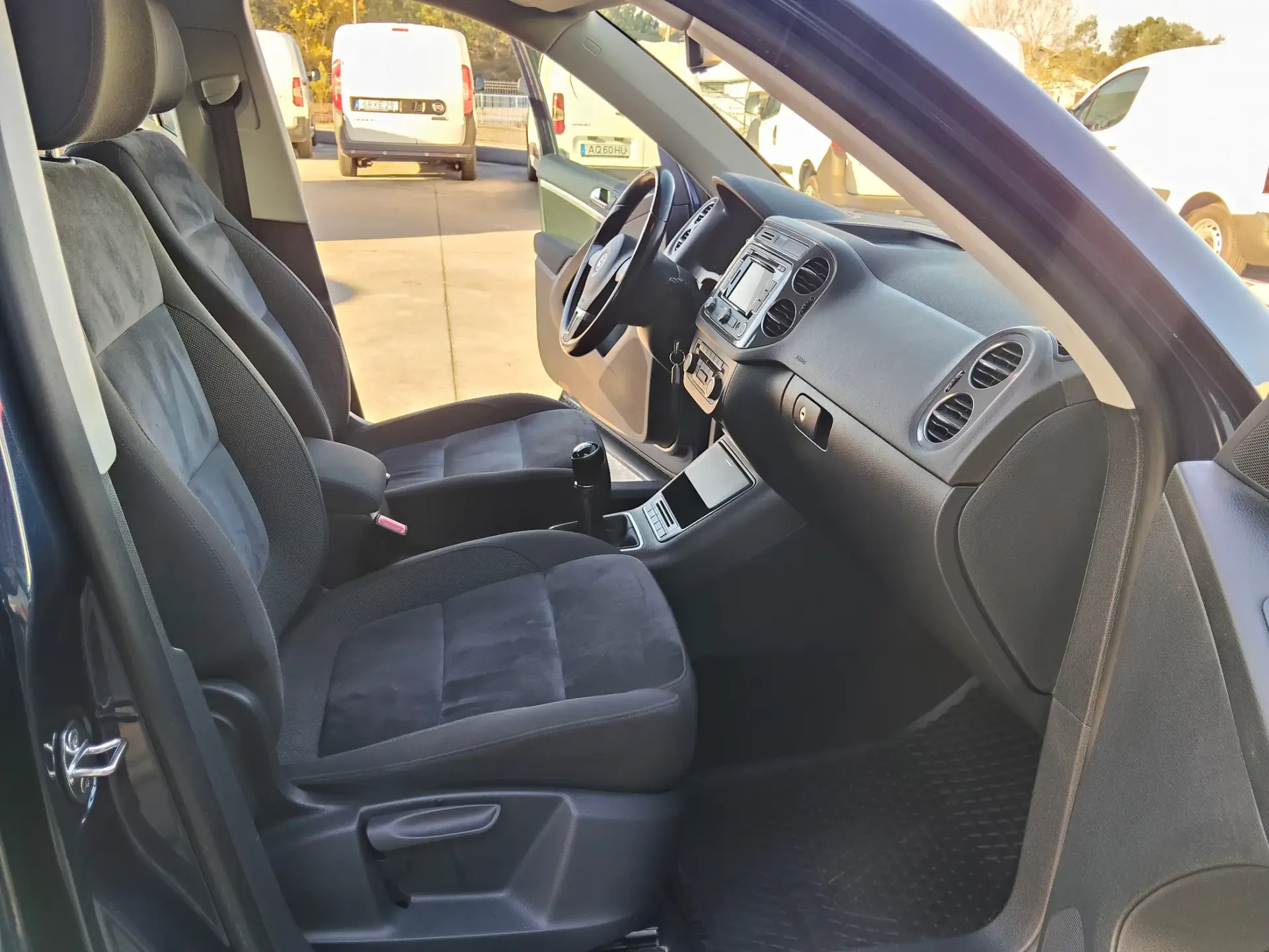 Volkswagen Tiguan 1.4 TSi Sport BlueMotion 17