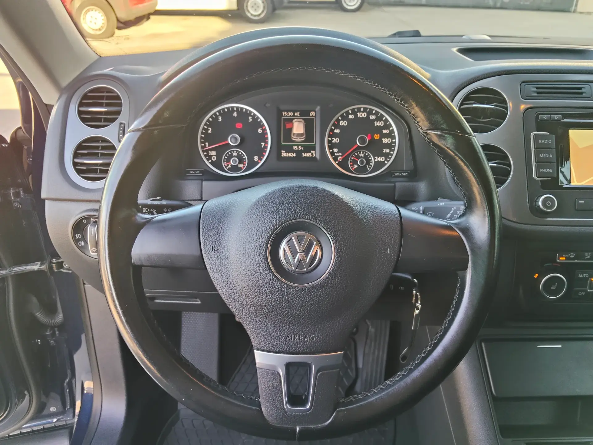 Volkswagen Tiguan 1.4 TSi Sport BlueMotion 27