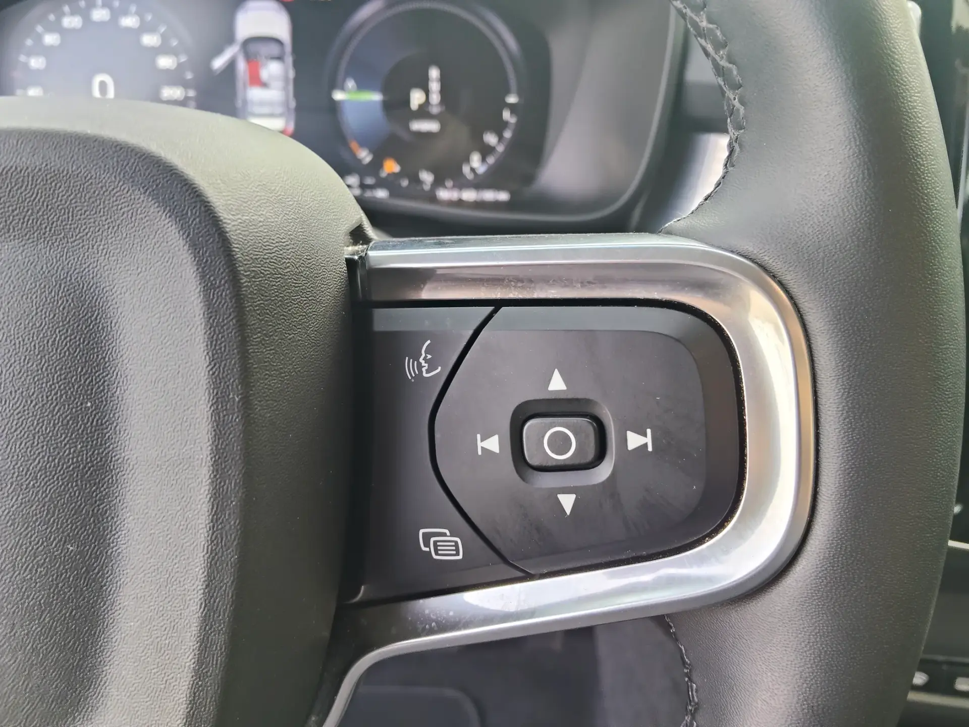 Volvo XC 40 1.5 T5 PHEV Inscription Expression 30