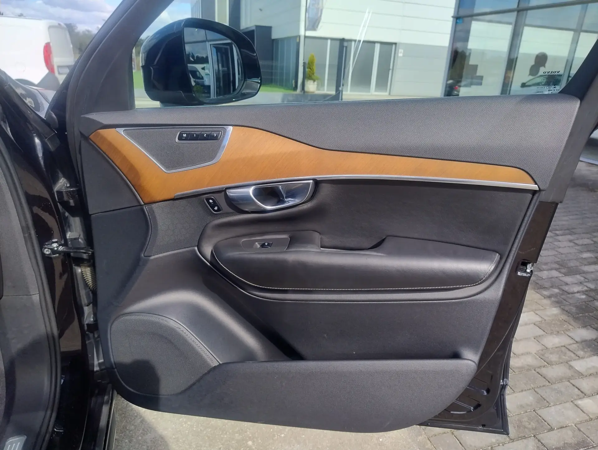 Volvo XC 90 2.0 D4 Inscription 32