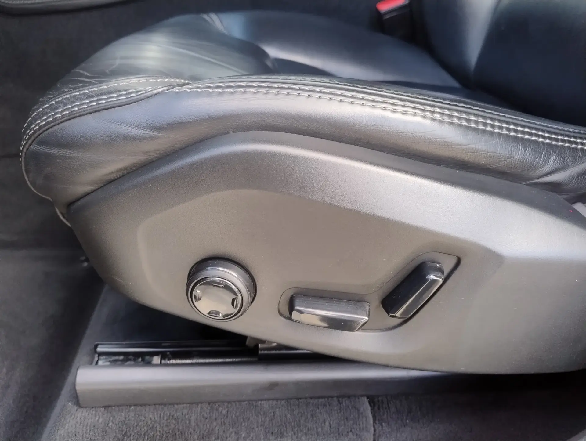 Volvo XC 90 2.0 D4 Inscription 36