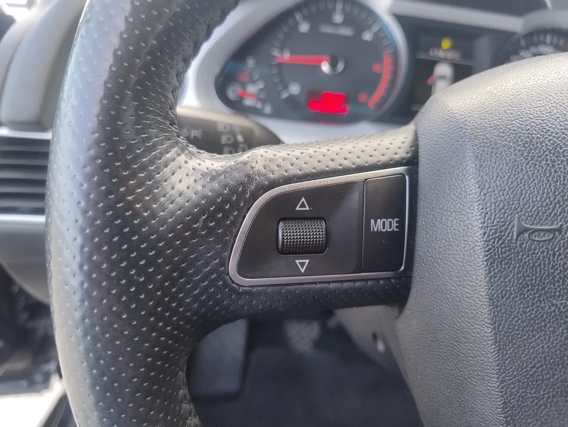 Audi A6 Avant 2.0 TDi S-line 39