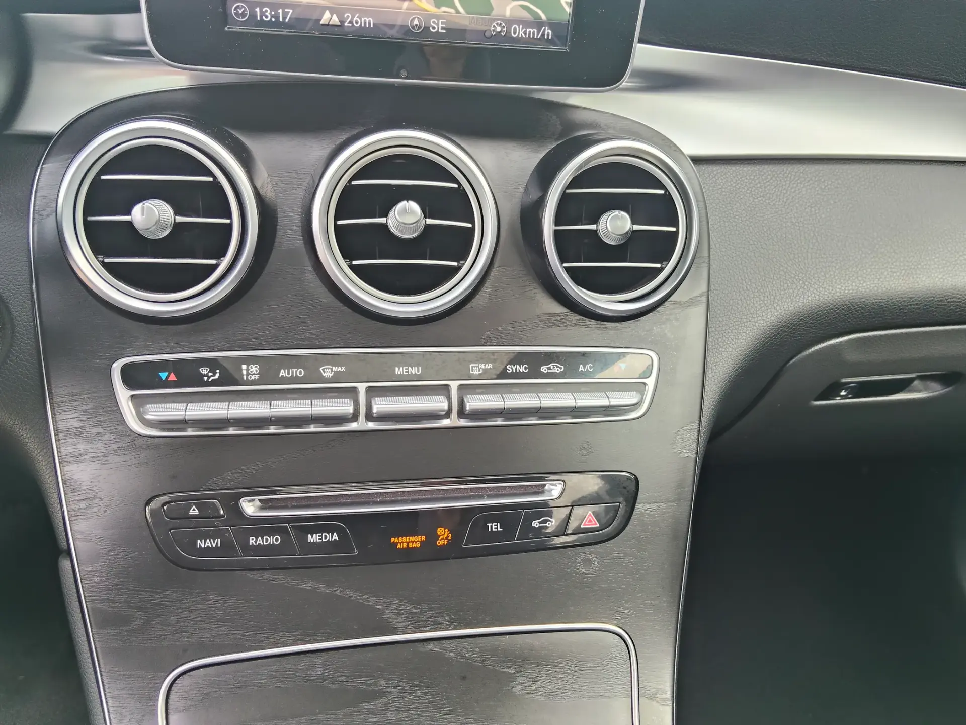 Mercedes-Benz GLC 250 d AMG Line 4-Matic 32